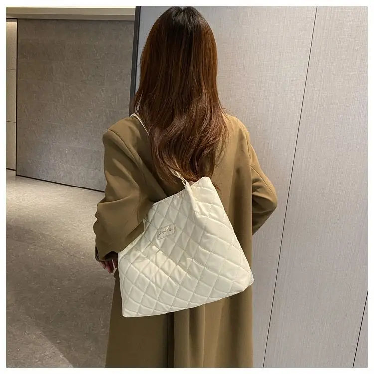 Red Quilted Women's Large Tote Bag 2026 — feature 33