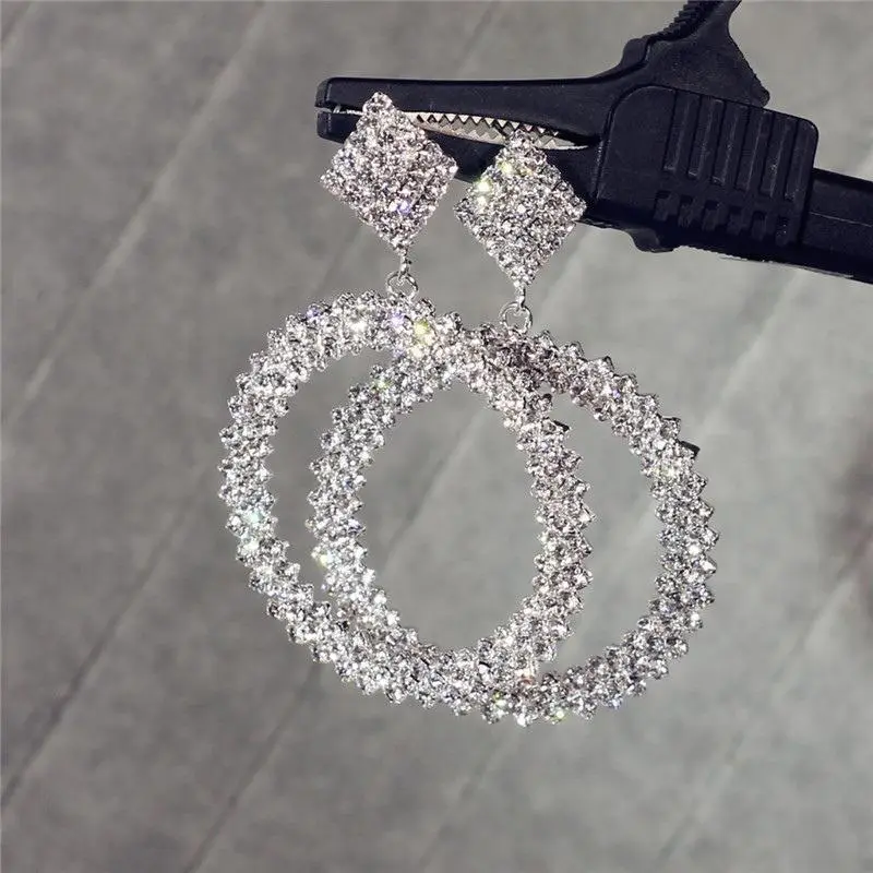 Exaggerated Ring Inlaid Flash Diamond Earrings for Women — feature 8