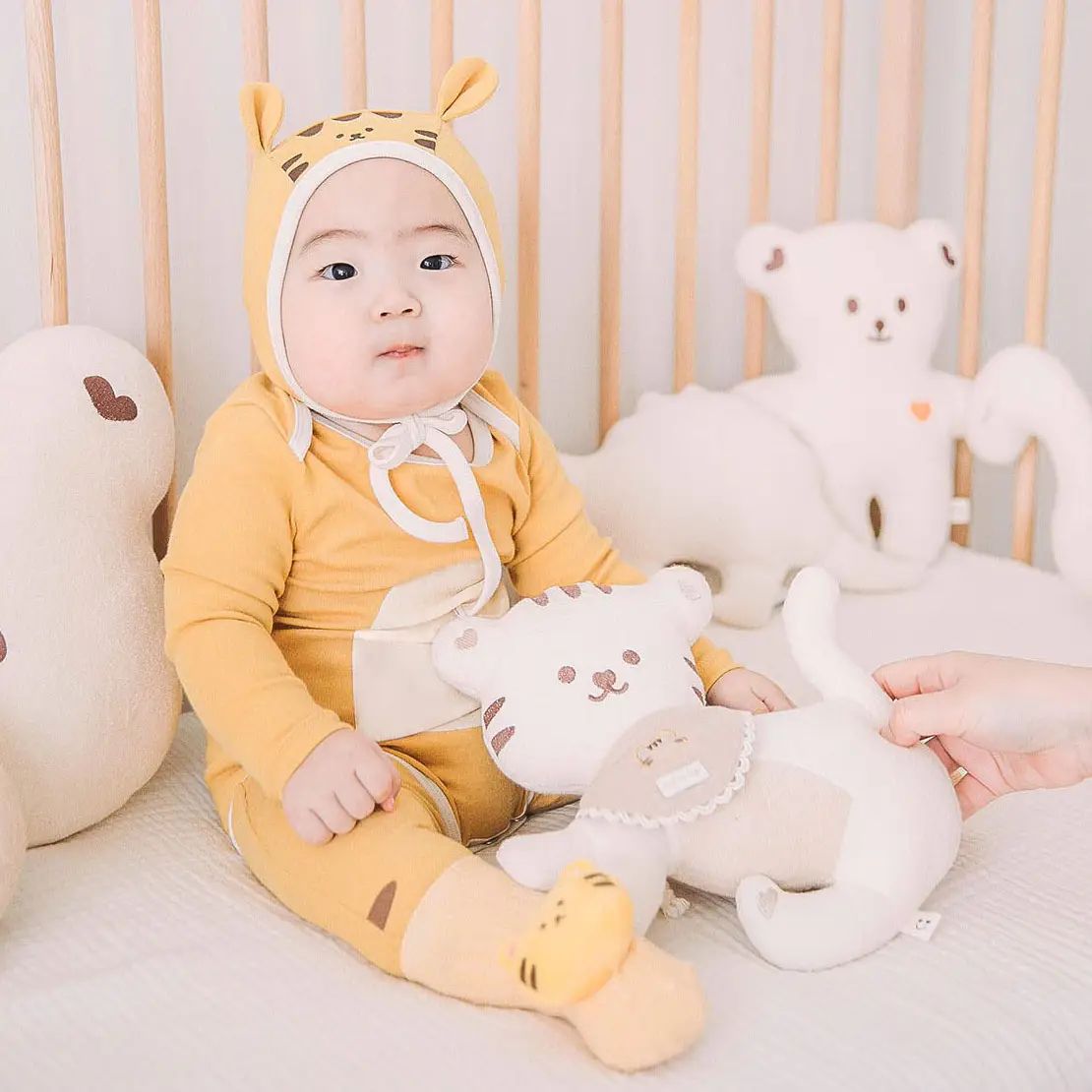 Korean Style Baby's Three-Piece Suit Set with Hat