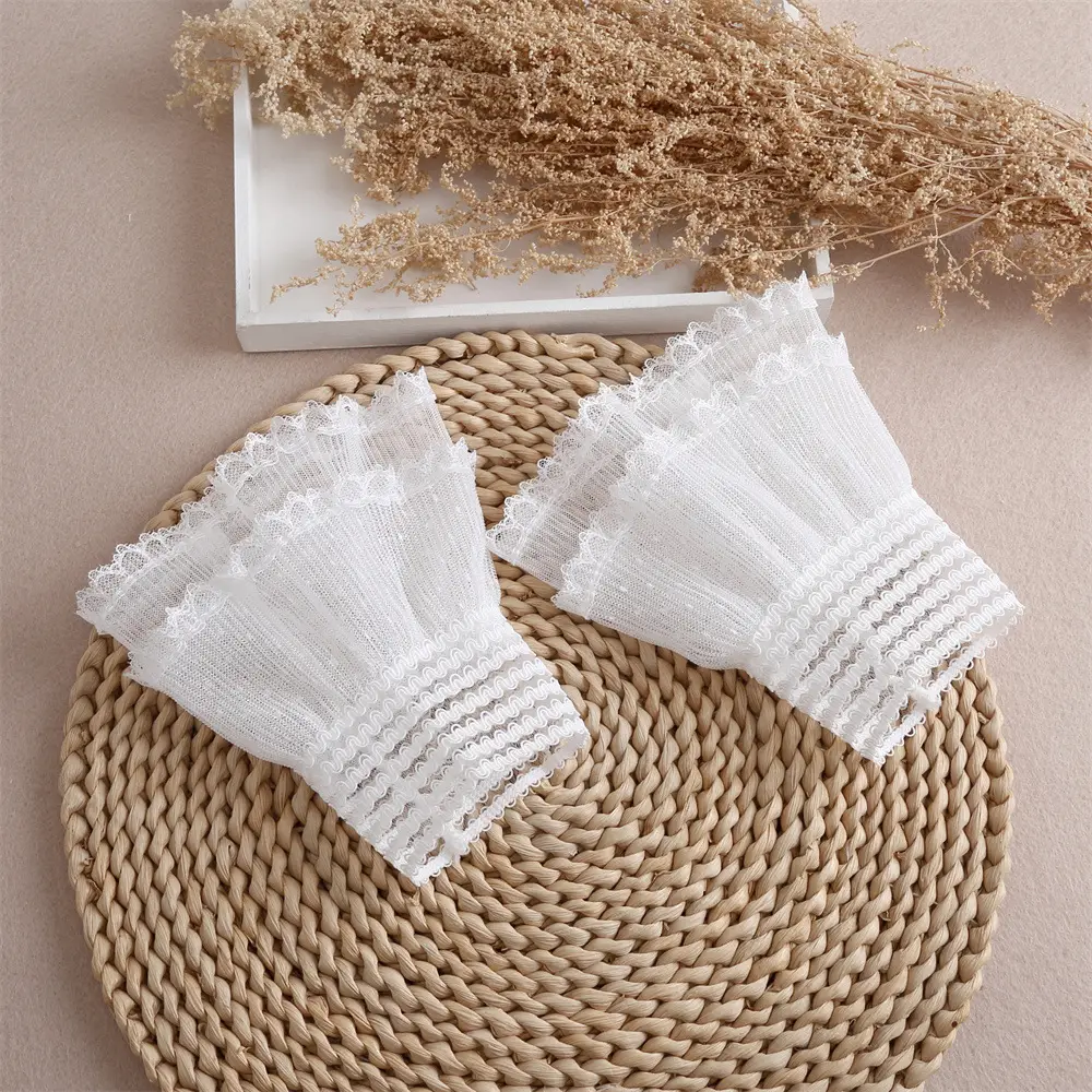 White Lace Star Cuffs for Women's Shoes — feature 15