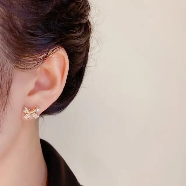 French Style Crystal Pearl Bow Earrings for Women - Image 4