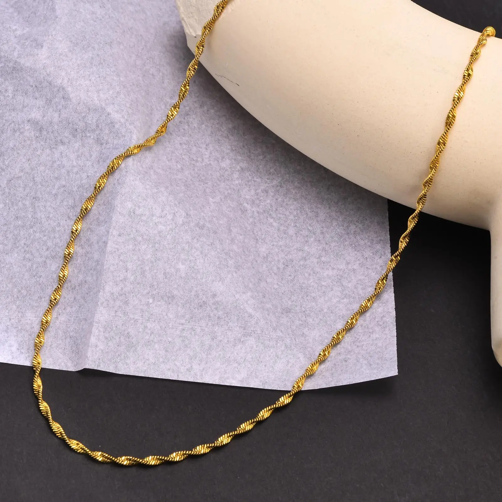 Huan Mu Snake Bone Twisted Chain Necklace Women 18K Gold