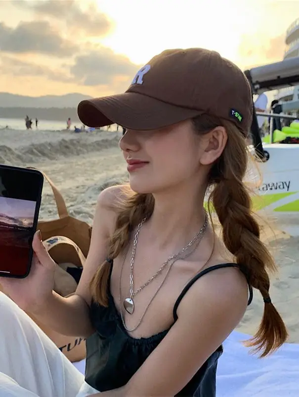 Women's Brown R-Label Hair Cap Hat Set — feature 4