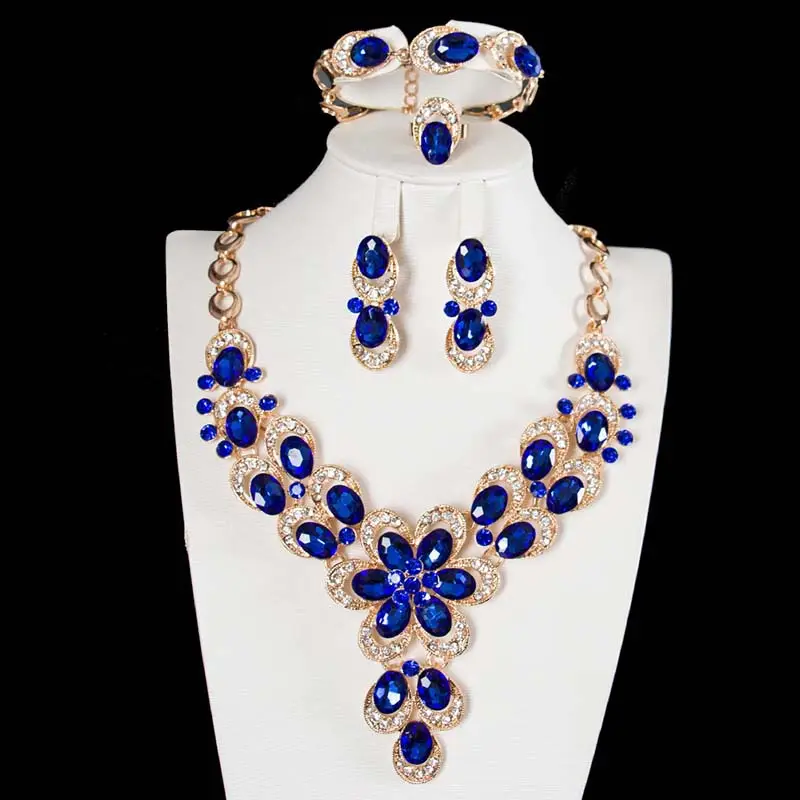 Exaggerated Crystal Flower Necklace Set for Women - Image 2