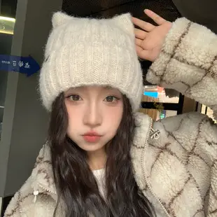 Women Letter Knitted Woolen Hat Red Black Winter Warm — feature 19