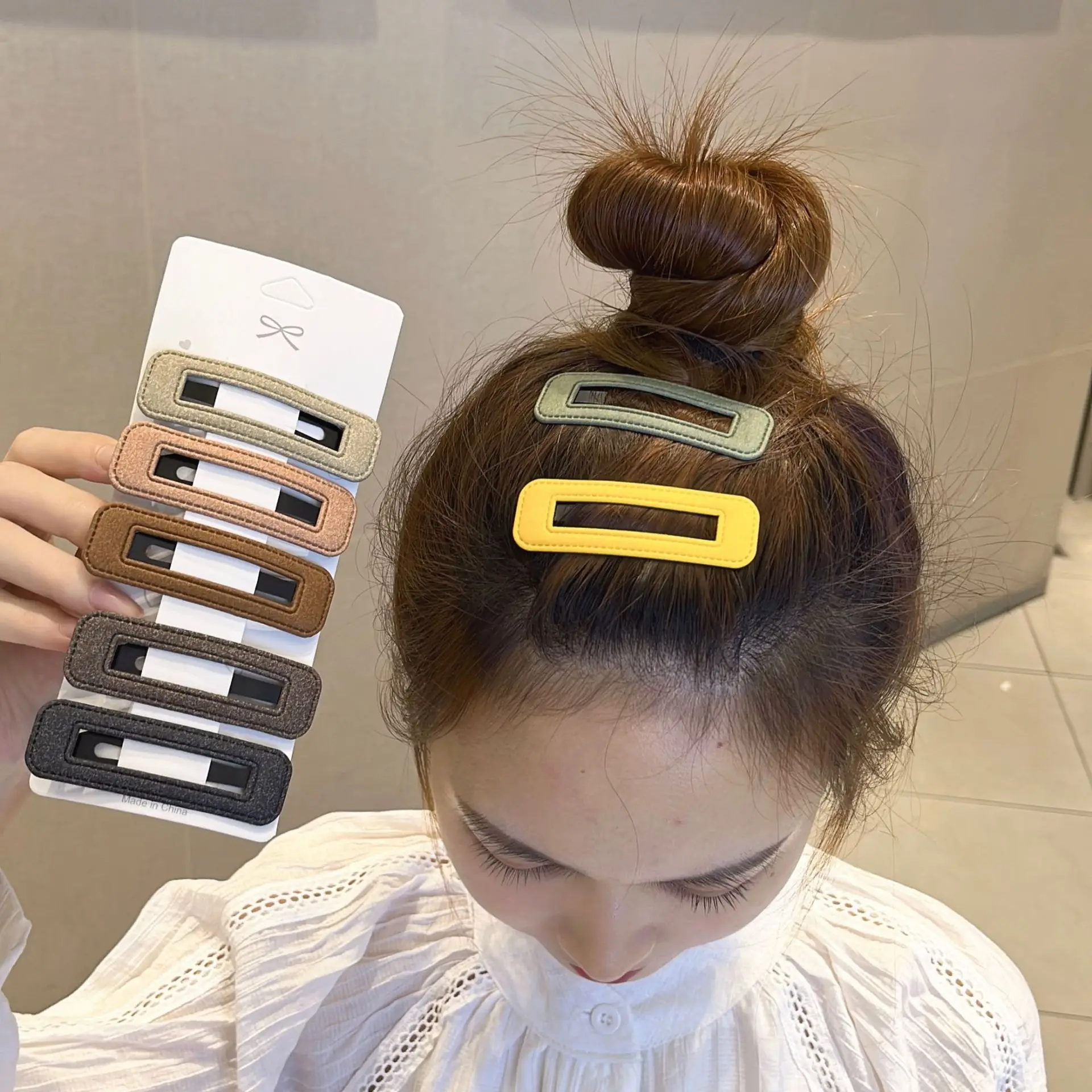 Spring New Acrylic Hair Clips for Girls Multi Color - Image 4