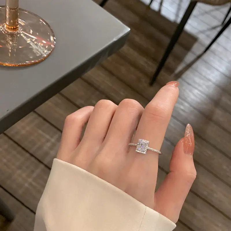 K-Style of Accessible Luxury Zircon Super Flash Ring Ins Niche Design Square Diamond Cold Style Exquisite Ring Opening Adjustable Ring - Image 3