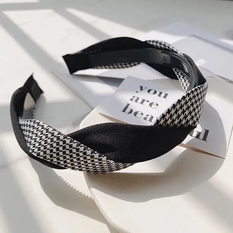 2022 New Retro Houndstooth Hair Hoop Toothed Headband