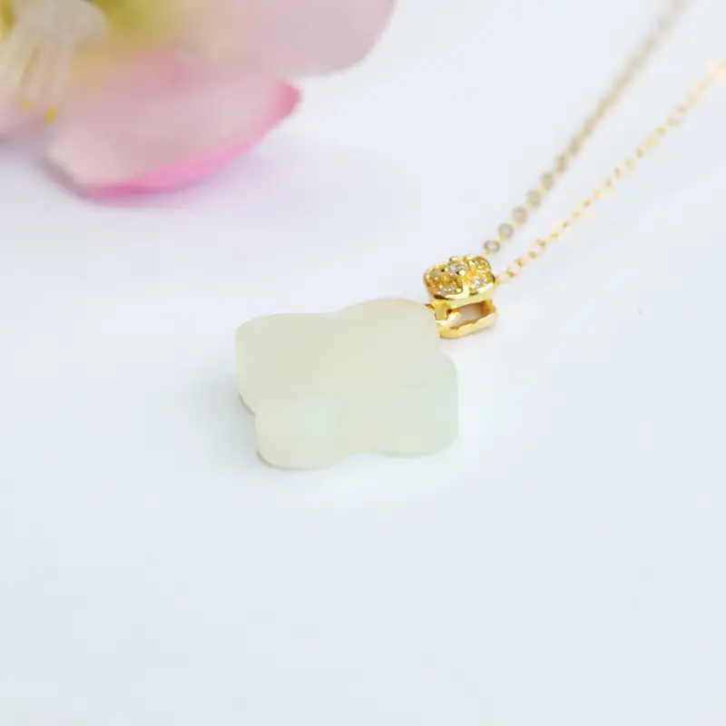 Guan Yu S925 Silver Inlaid Four-Leaf Clover Necklace for Women — feature 8