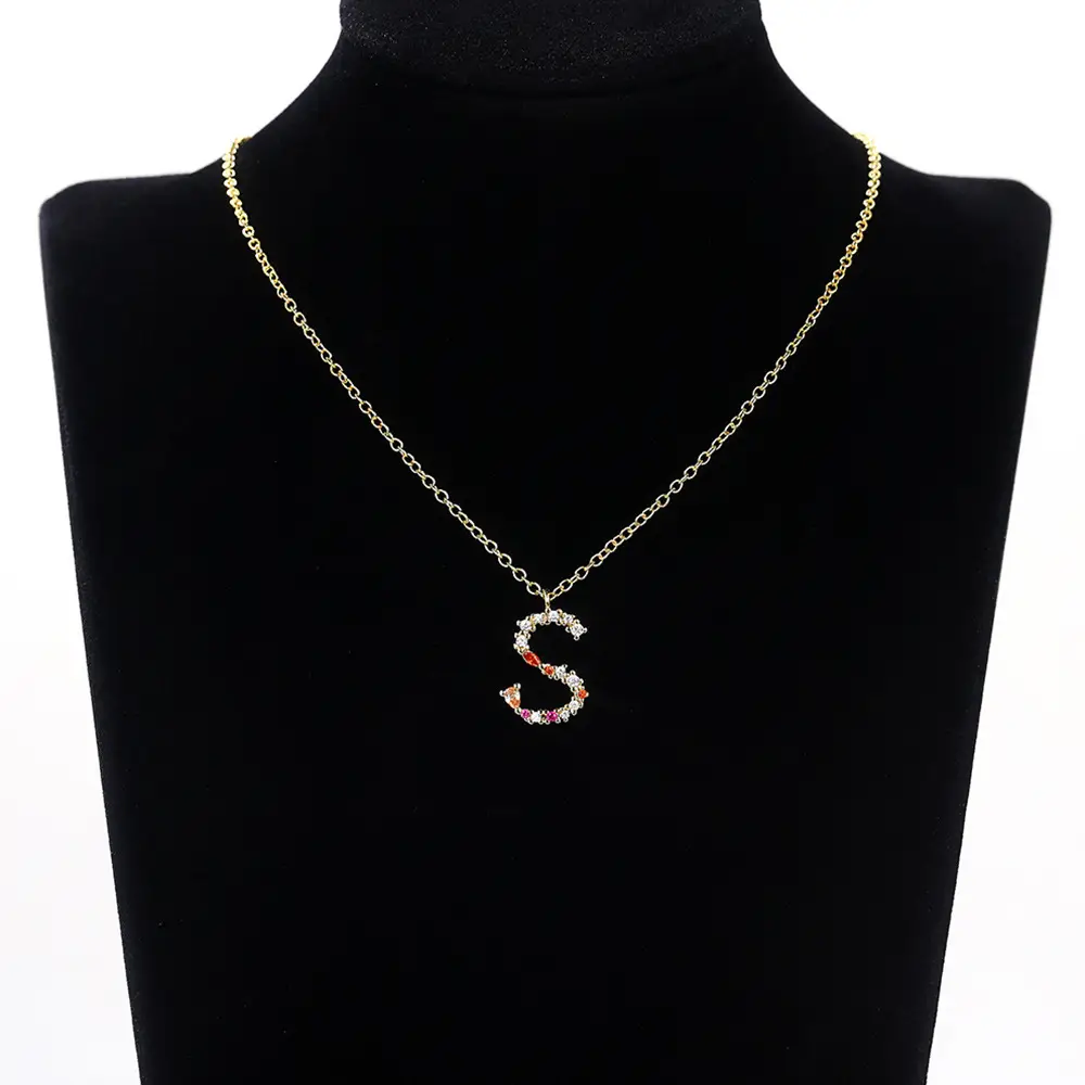 Cao Shi Cross-Crystal Letter S Necklace Gold Plated — feature 3
