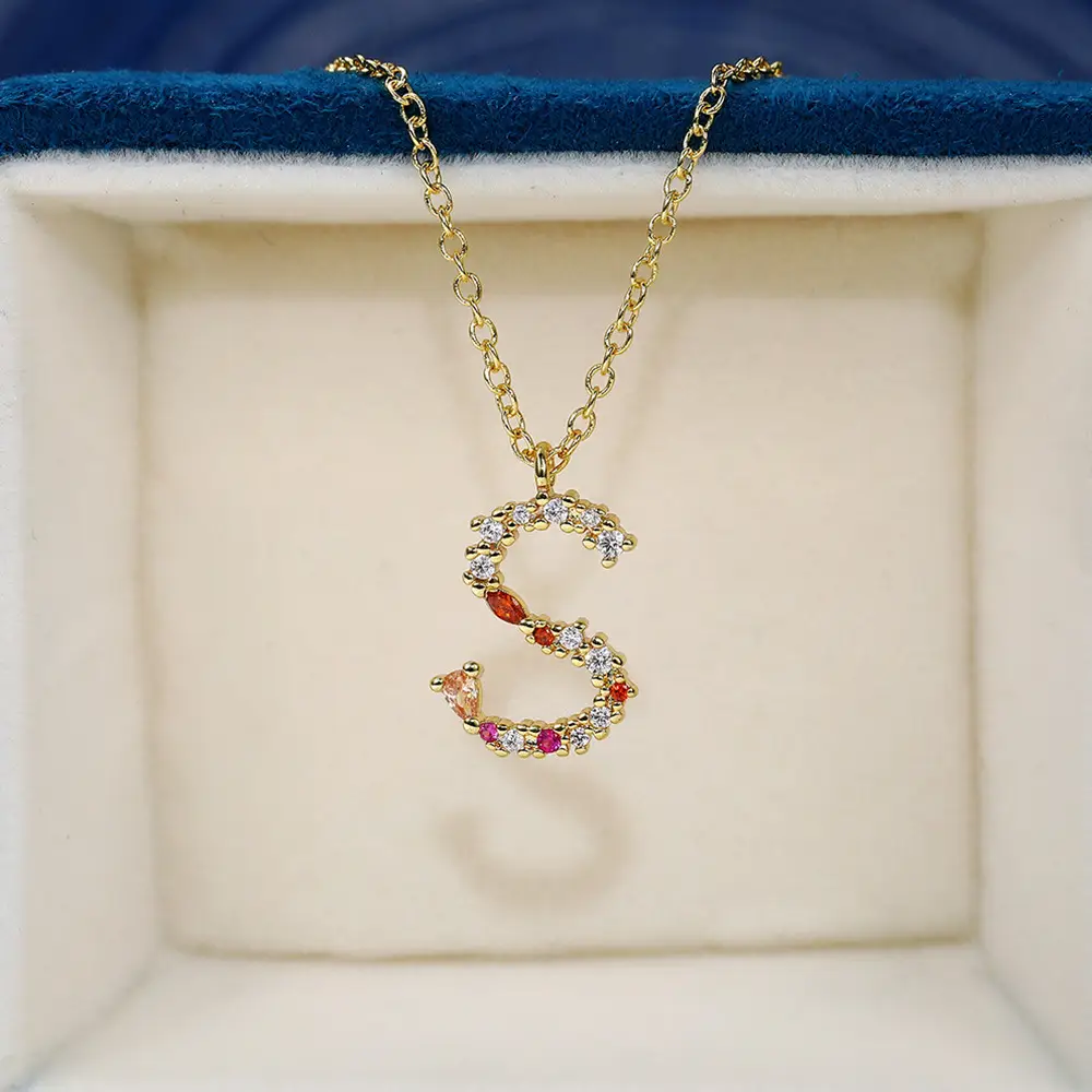 Cao Shi Cross-Crystal Letter S Necklace Gold Plated — feature 5