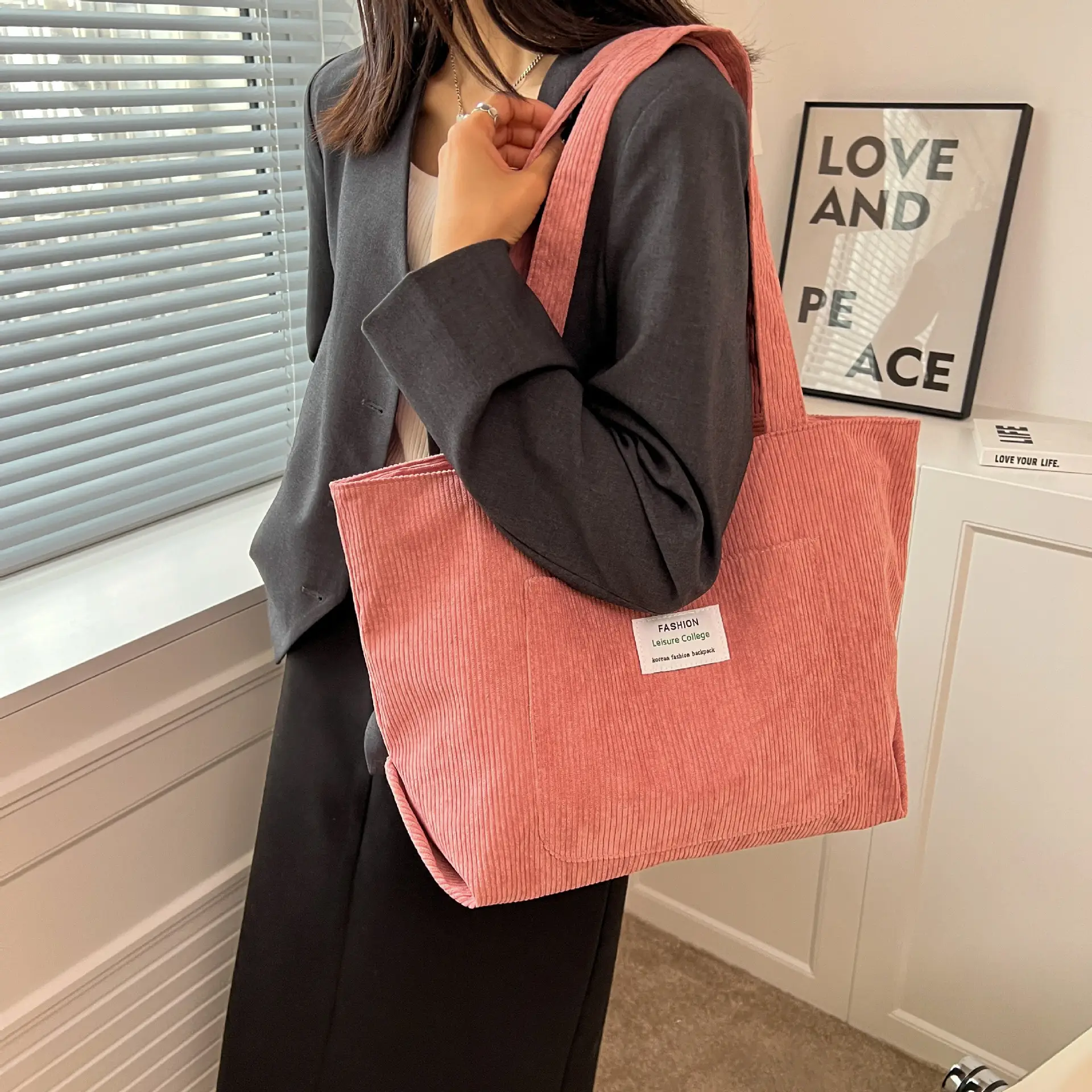 Chic Pink Crossbody Bag for Women Large Capacity - Image 6