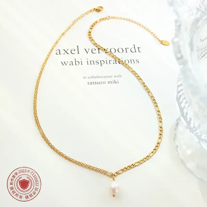 Gold Pearl Pendant Necklace for Women