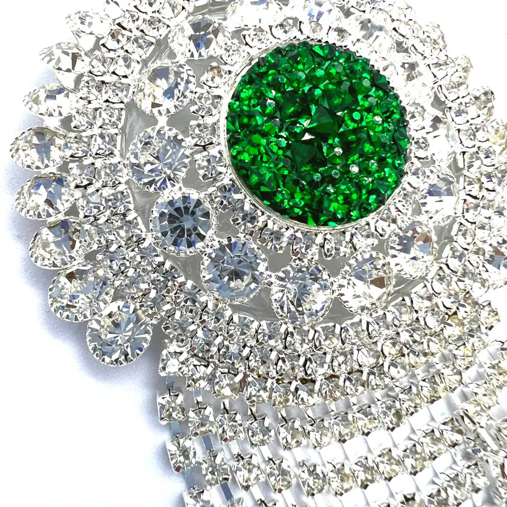 Green Diamond Tassel Breast Sticker Women's Fashion Accessory - Image 3