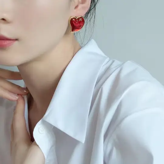 Red Lava Heart Jelly Glass Earrings for Women - Image 5