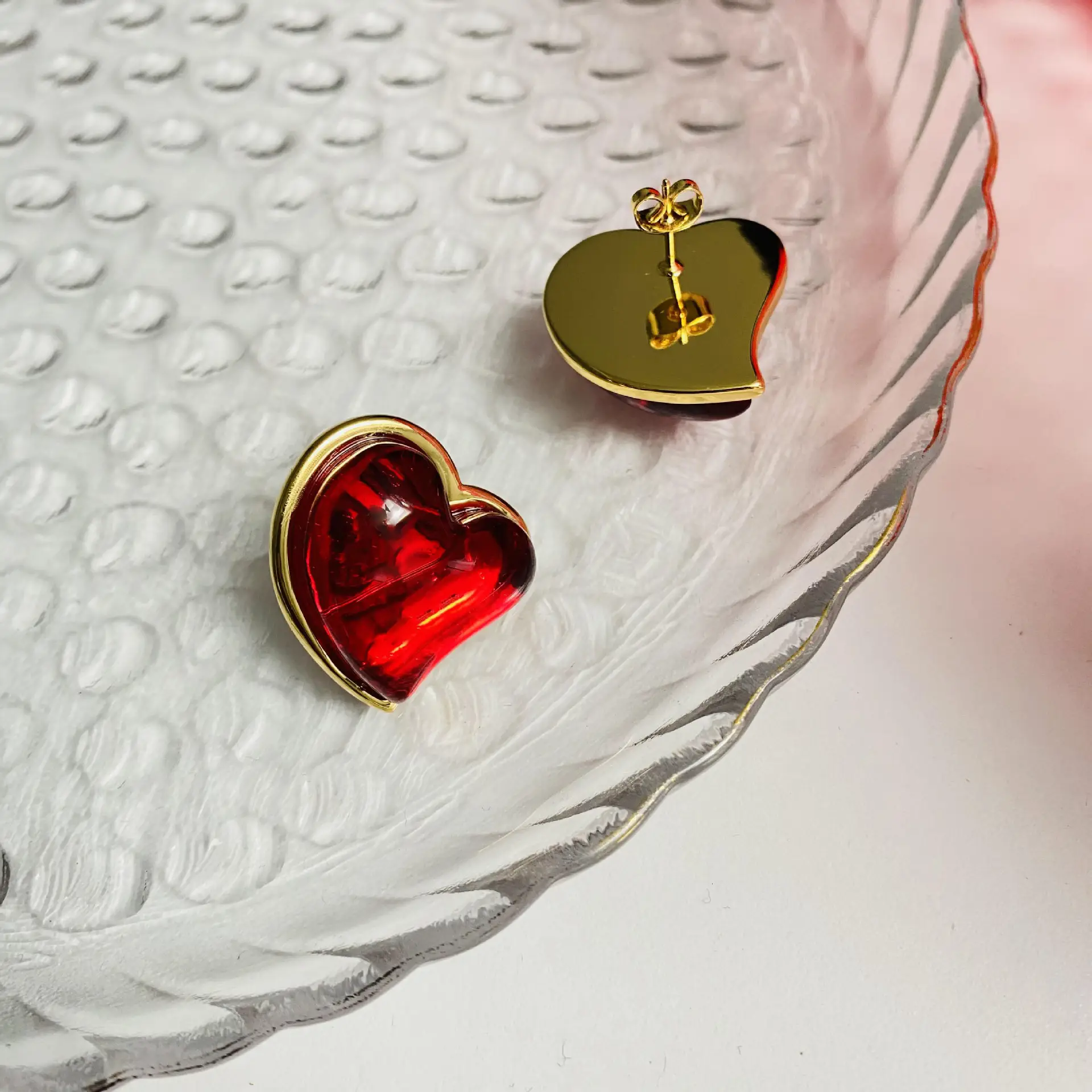 Red Lava Heart Jelly Glass Earrings for Women — feature 4
