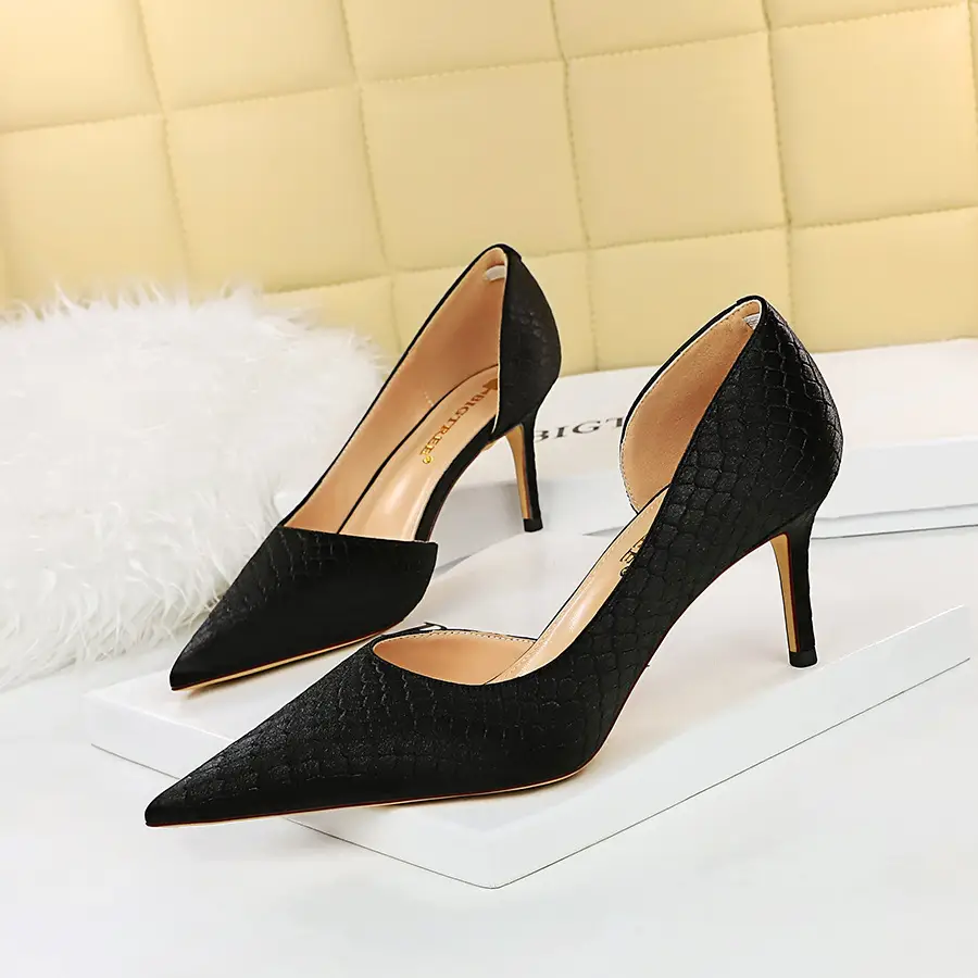 Black Pointed Heel Women's Shoes - Image 11