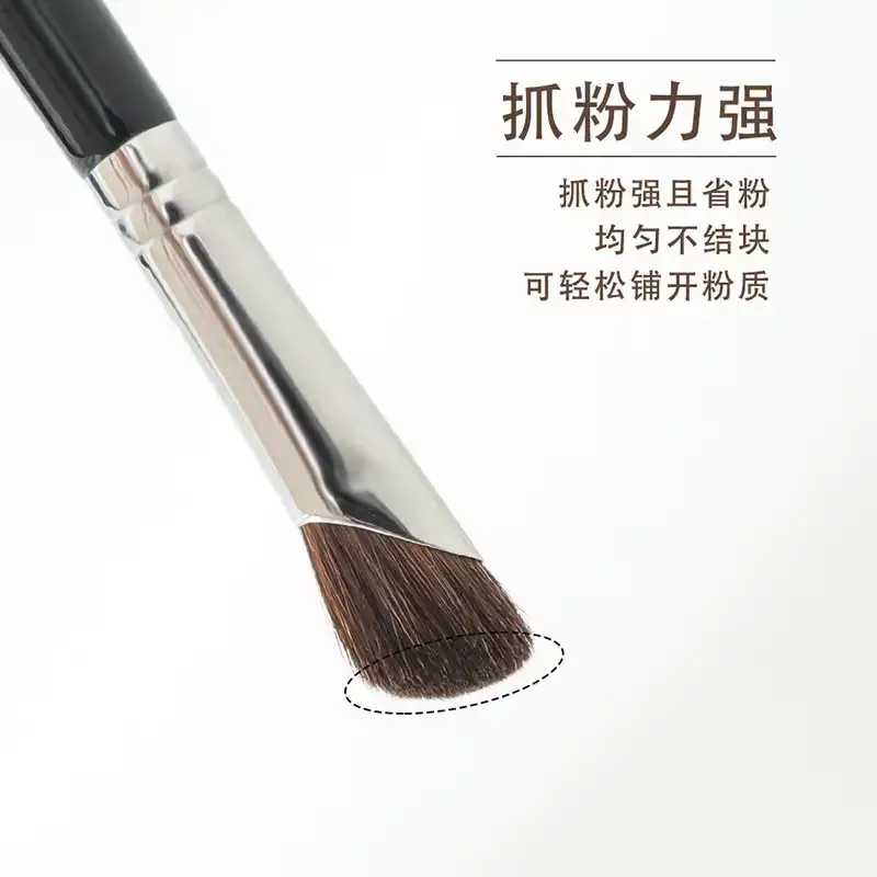Nose Shadow Brush for Contouring & Smudging - Image 6