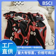 Bee Pattern Velvet Blanket with Pillow Cover — feature 29