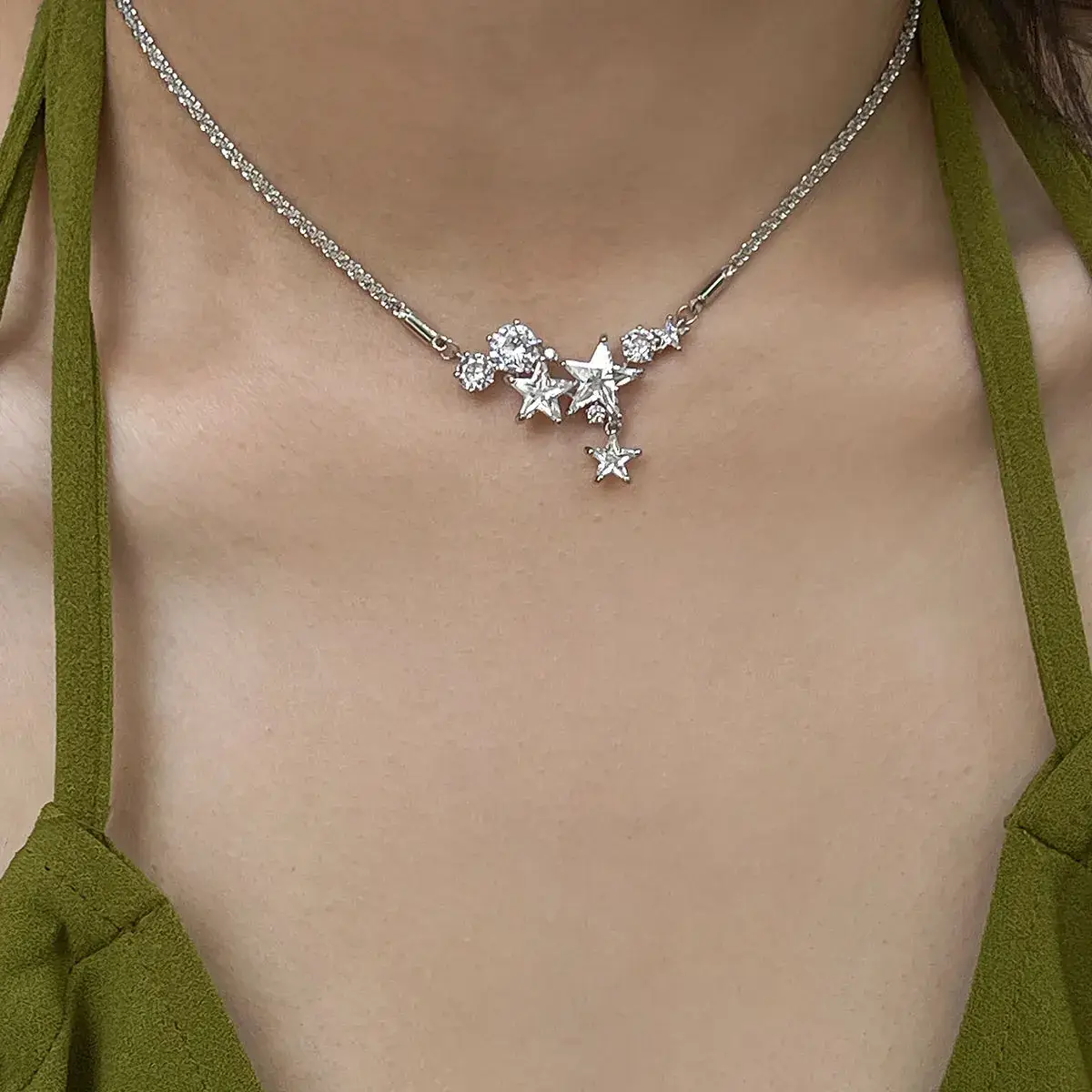 Brilliant Zircon Clavicle Chain for Women