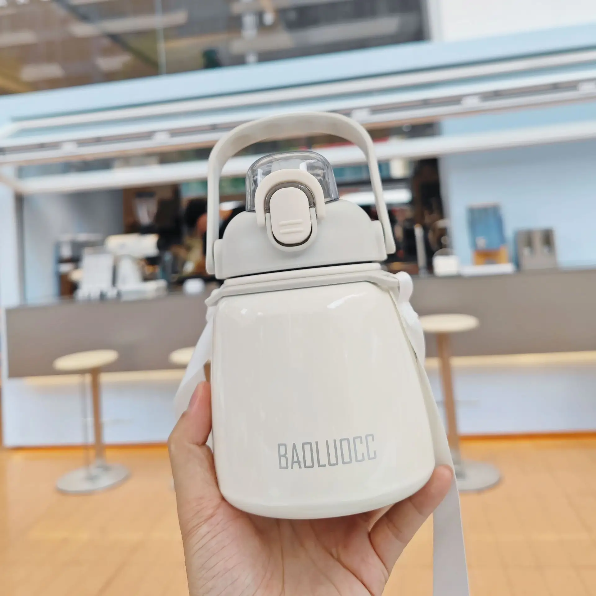 Minimalist Stainless Steel Belly Mug with Strap & Vacuum Cup — feature 16