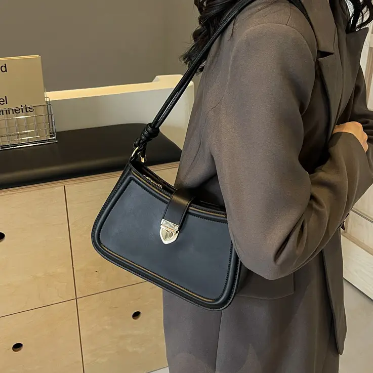 White Leather Shoulder Bag with Gold Hardware - Image 3