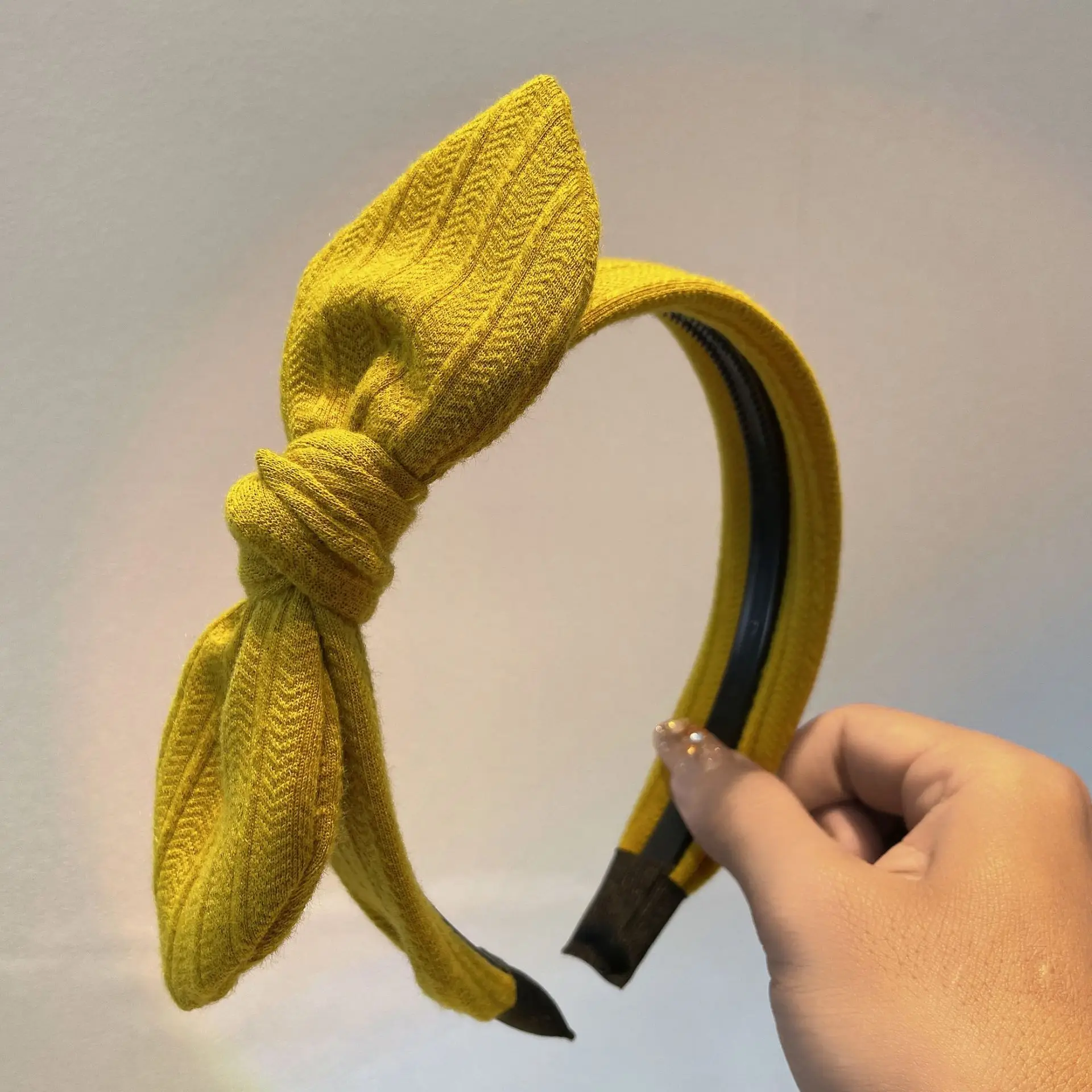 Korean Bow Headband with Wide Bristle for Women - Image 2