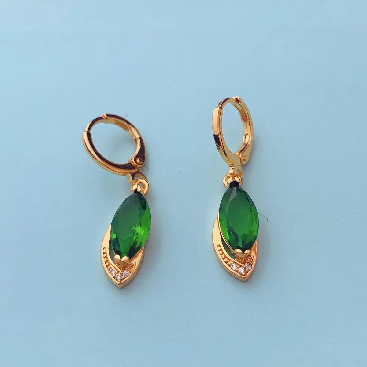 Green Cat Eye Earrings Set Gold Plated - Image 4