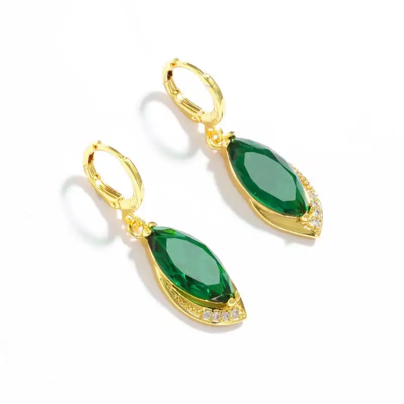 Green Cat Eye Earrings Set Gold Plated — feature 3