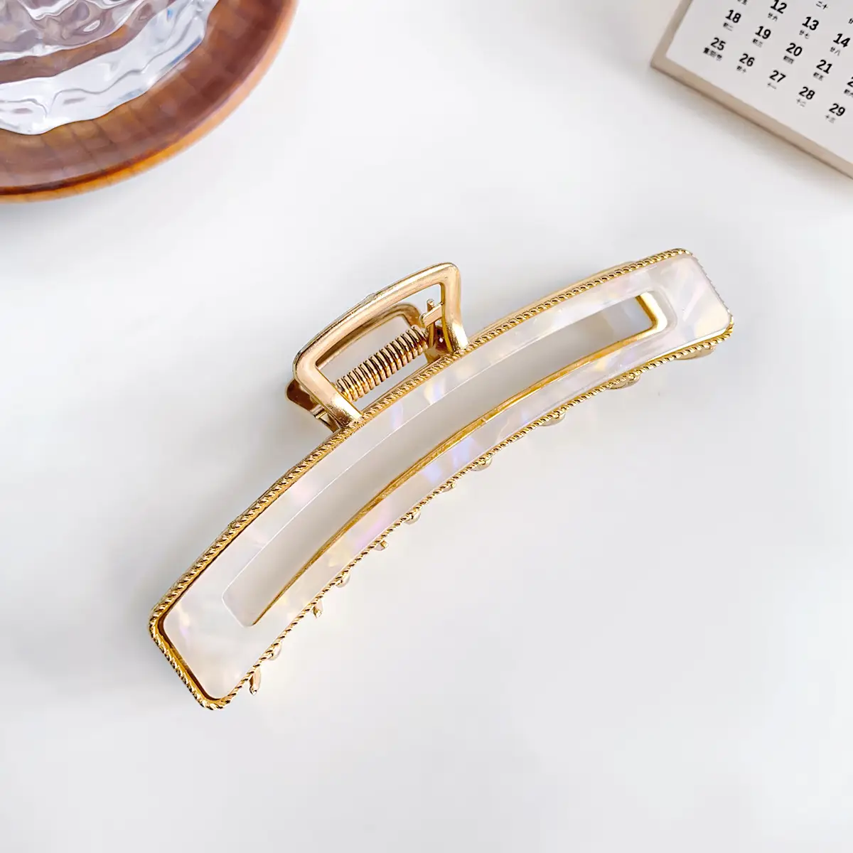 Korean Style Large Retro Shark Clip Hair Back - Image 3