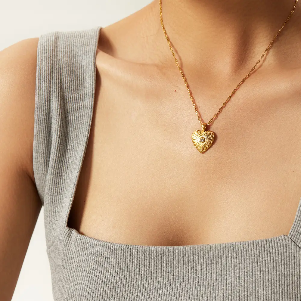 18K Gold Square Heart Titanium Necklace with Zircon Pendant