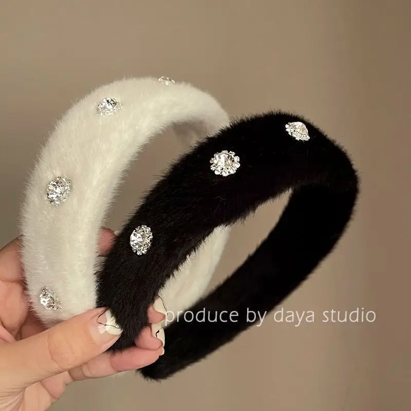 Black Velvet Rhinestone Headband for Women - Image 4