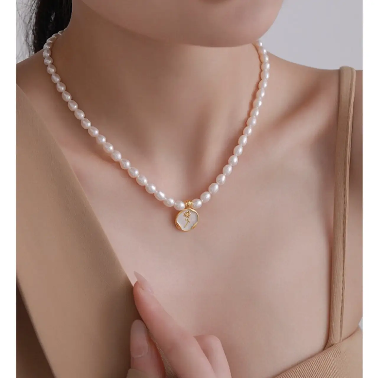 Elegant Rose Natural Pearl Necklace for Women — feature 10