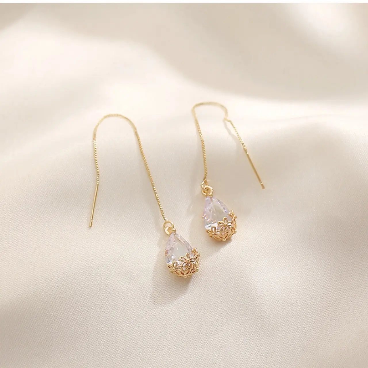 2022 White Zircon Water Drop Earrings for Women — feature 9