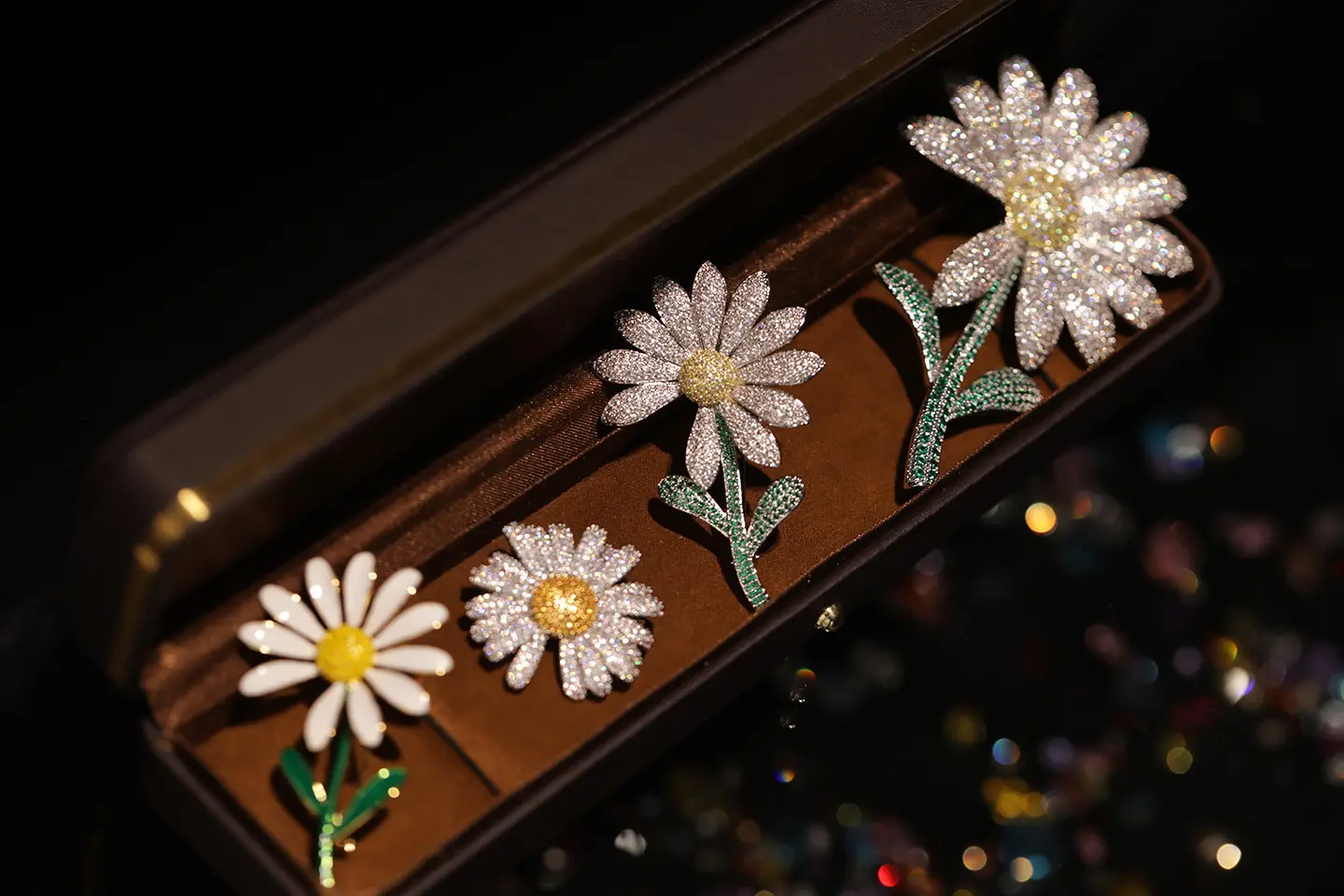 Zircon Daisy Sunflower Brooch for Women — feature 11