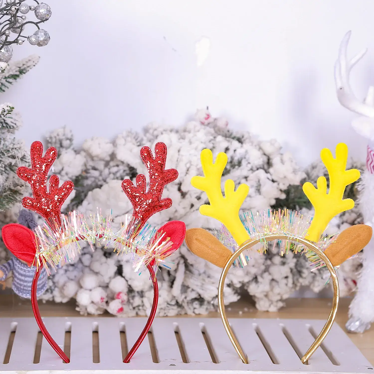 Christmas Antler & Bell Head Decorative Stand - Image 8