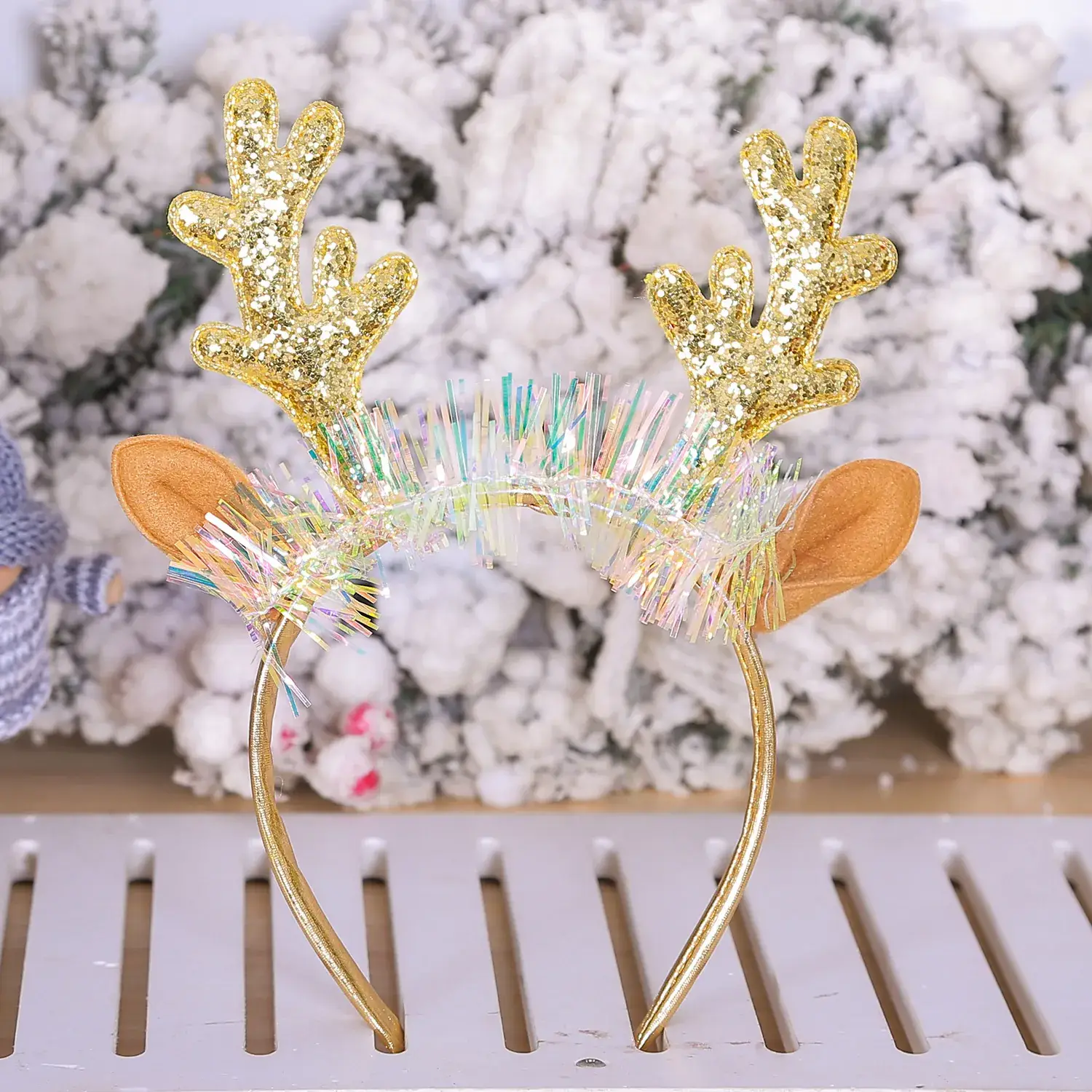 Christmas Antler & Bell Head Decorative Stand - Image 4