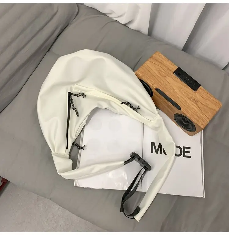 Black Nylon Messenger Bag for Women Spring 2022 — feature 44