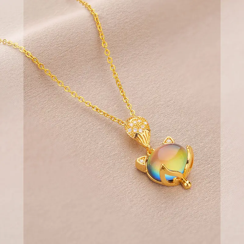 Temperature-Sensitive Fox Clavicle Necklace for Women - Image 3