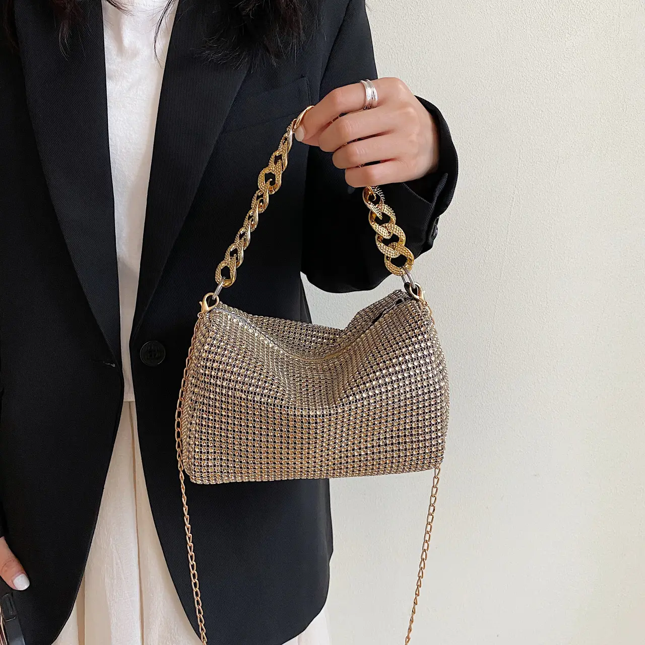 Women Rhinestone Chain Crossbody Bag Gold Plated — feature 19