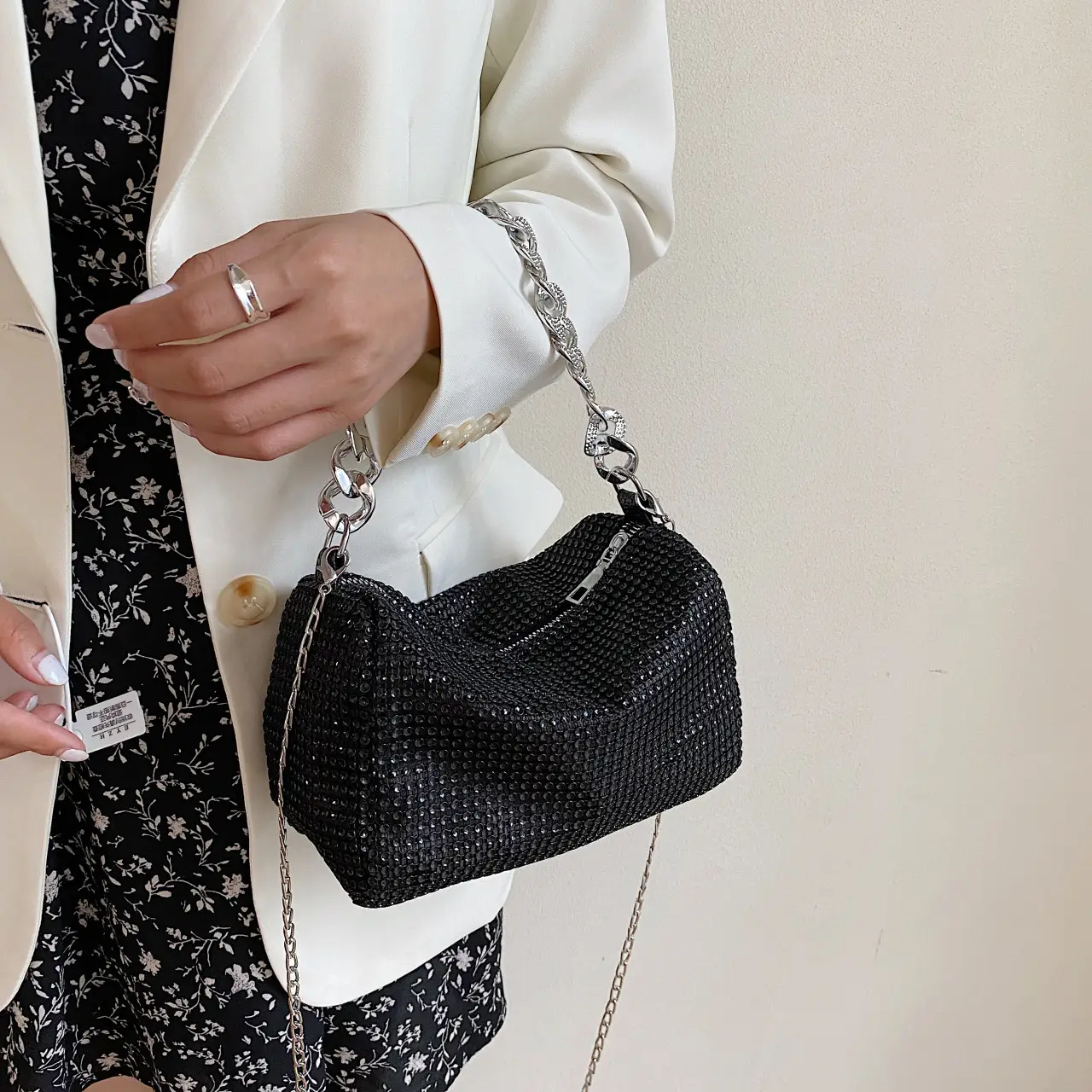 Women Rhinestone Chain Crossbody Bag Gold Plated — feature 28