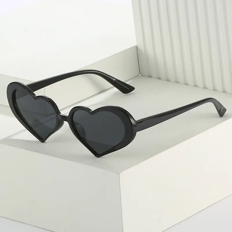 Peach Heart PC Sunglasses for Women