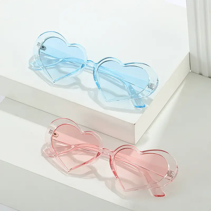 Peach Heart PC Sunglasses for Women