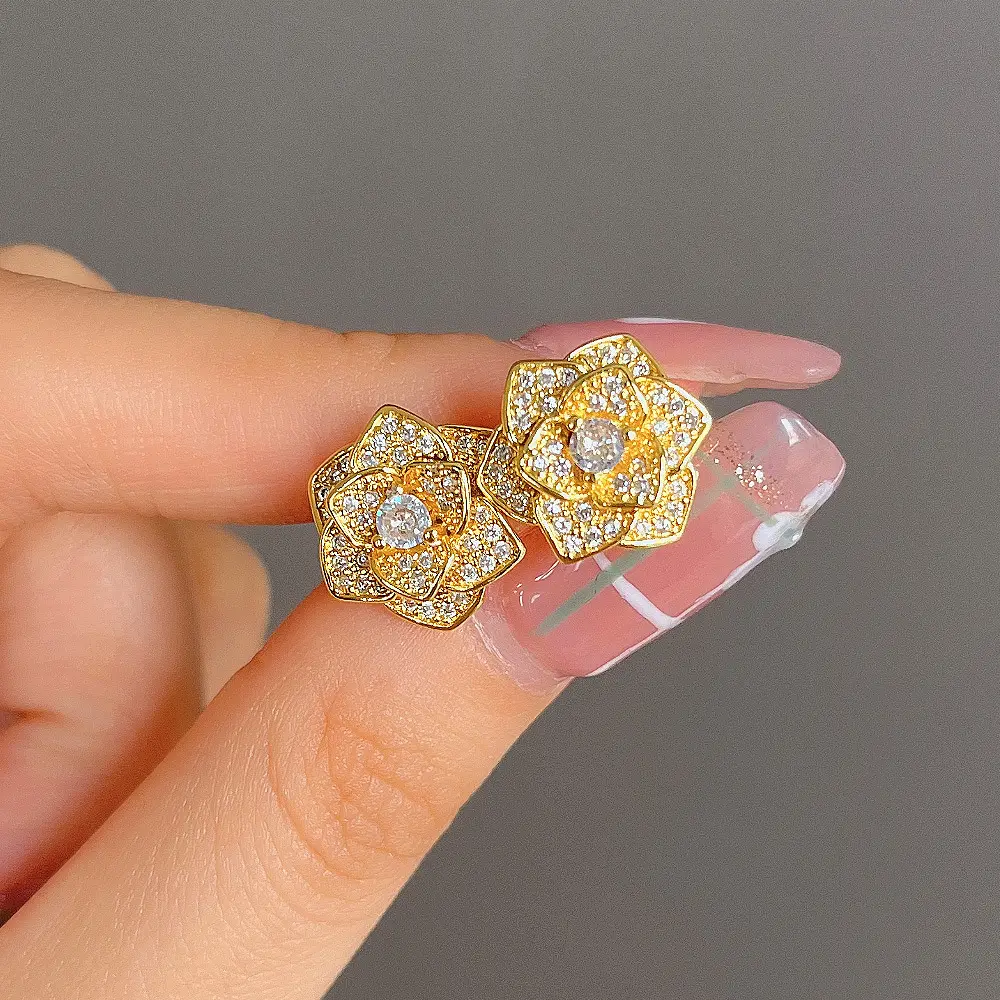 Cao Shi Zircon Cross Earrings for Women — feature 5