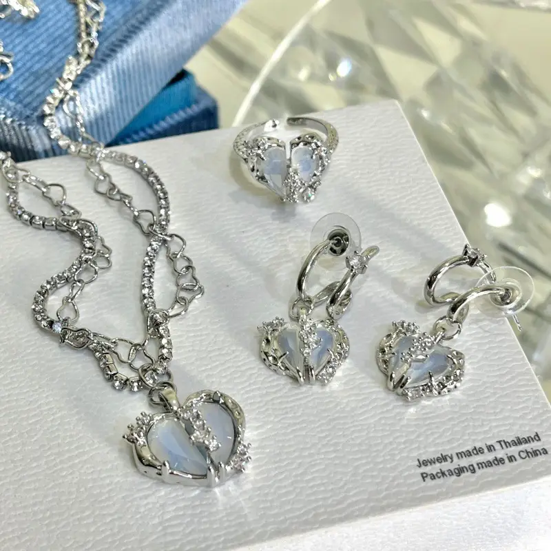 Ice Blue Zircon Split Love Ring with Micro-inlay Chain - Image 3