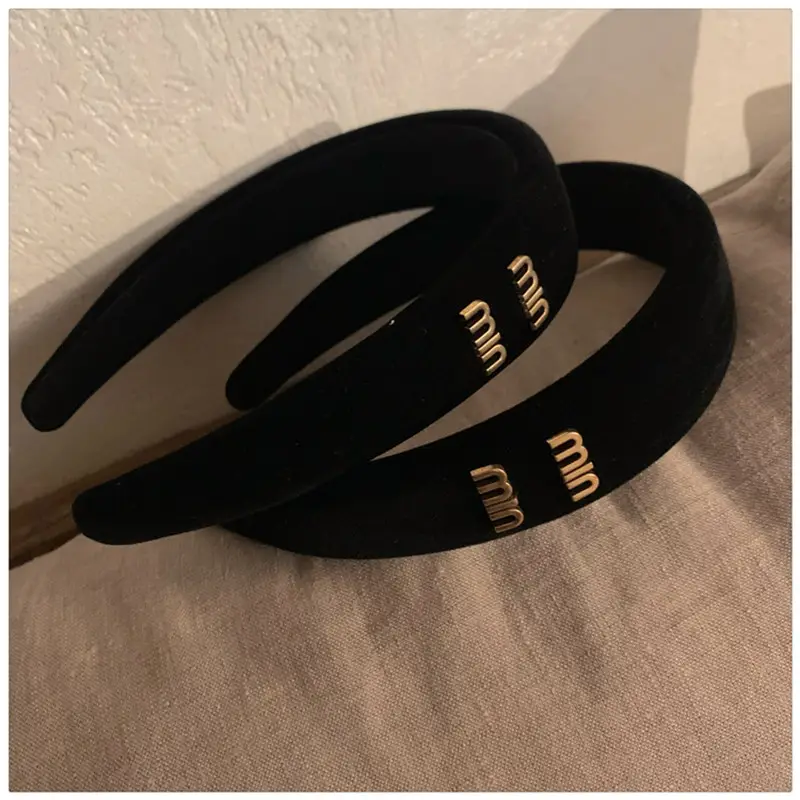 Vintage Velvet Letter Headband for Women Autumn Winter - Image 5