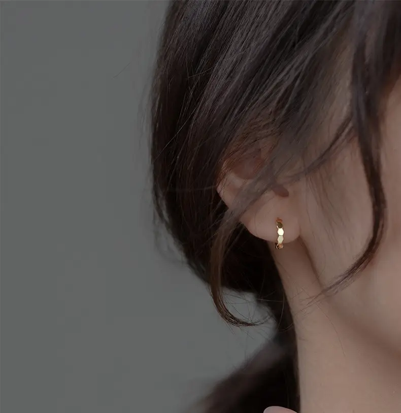 Simple Circle Earrings for Daily Commute — feature 19