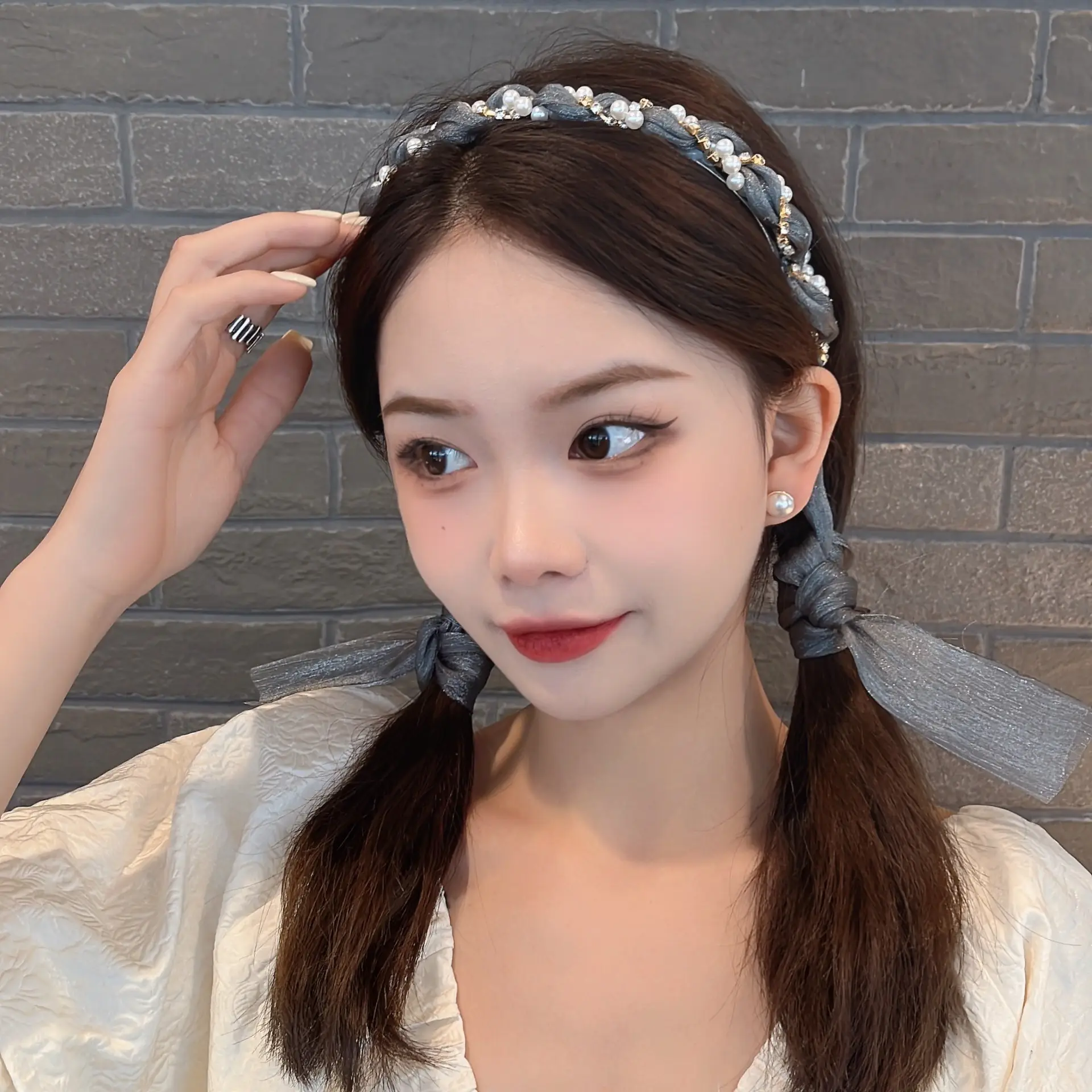 French Style Pearl Braided Hairband for Girls - Image 5
