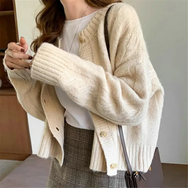Women's New Knitted Velvet Cardigan Sweater — feature 4