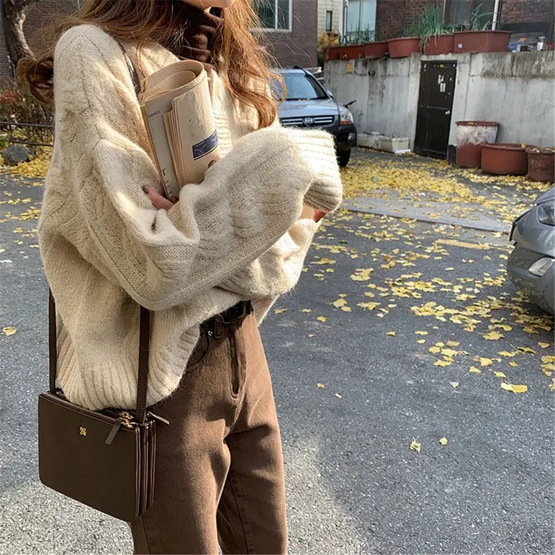 Women's New Knitted Velvet Cardigan Sweater — feature 5